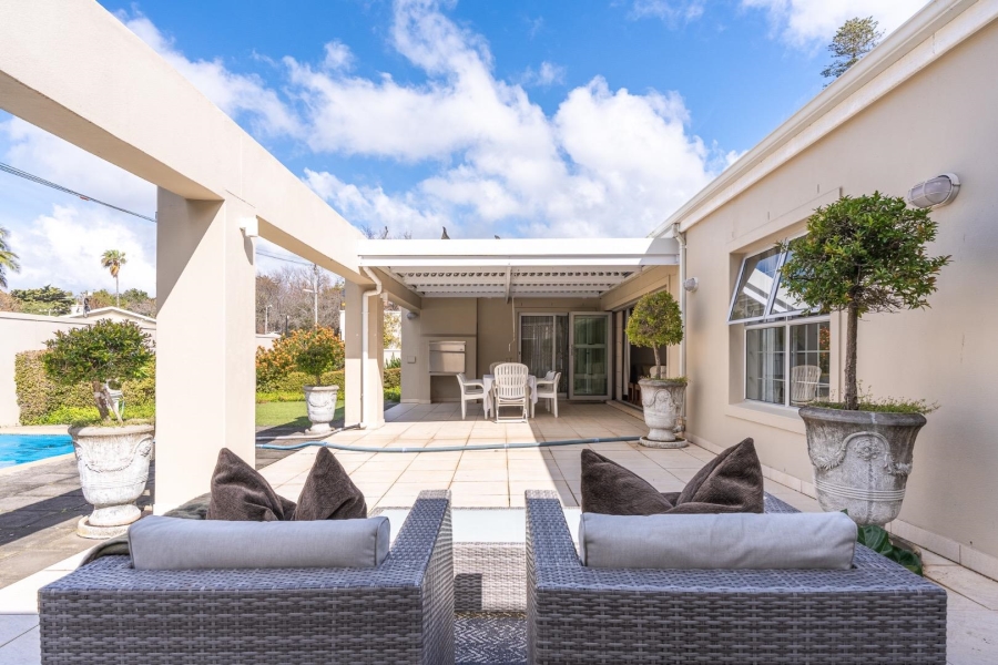 4 Bedroom Property for Sale in Kenilworth Western Cape